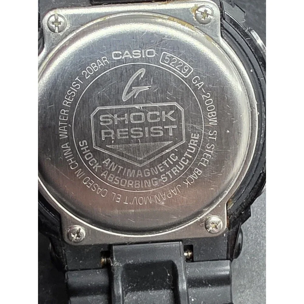 Casio G-Shock 5229 GA-200BW Black/Sliver Digital/Analog Works! (new battery)